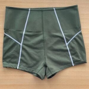 Free People Movement Your a Peach shorts Size S